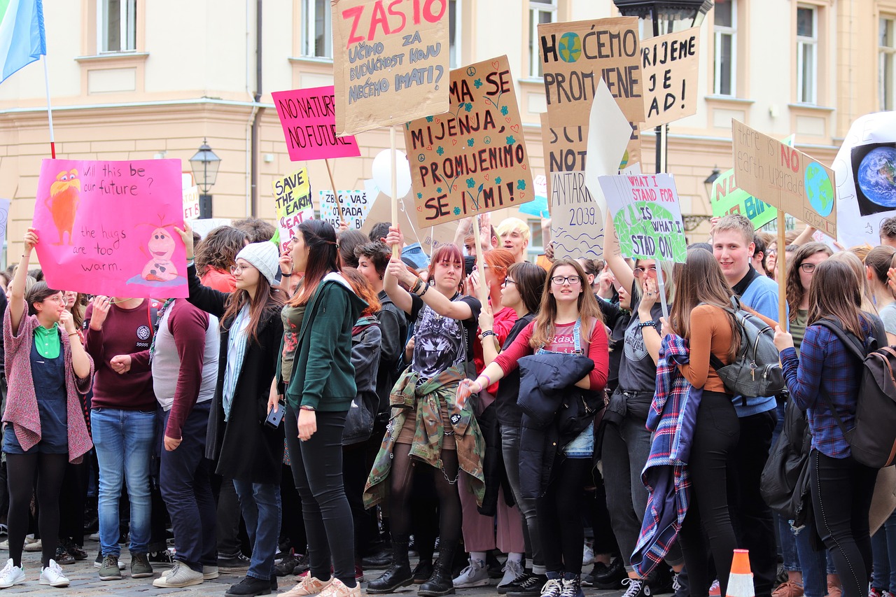 school strike 4 climate  demonstrations  zagreb free photo
