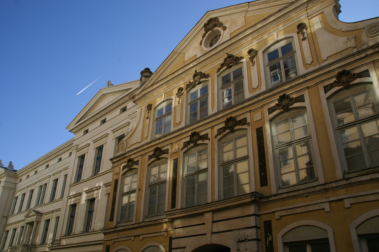 schwerin house facade free photo