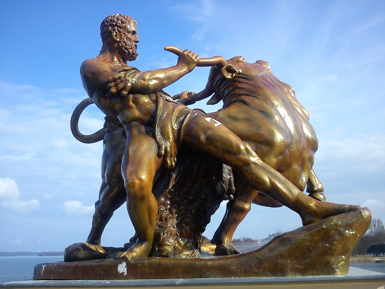 schwerin castle statue tame free photo