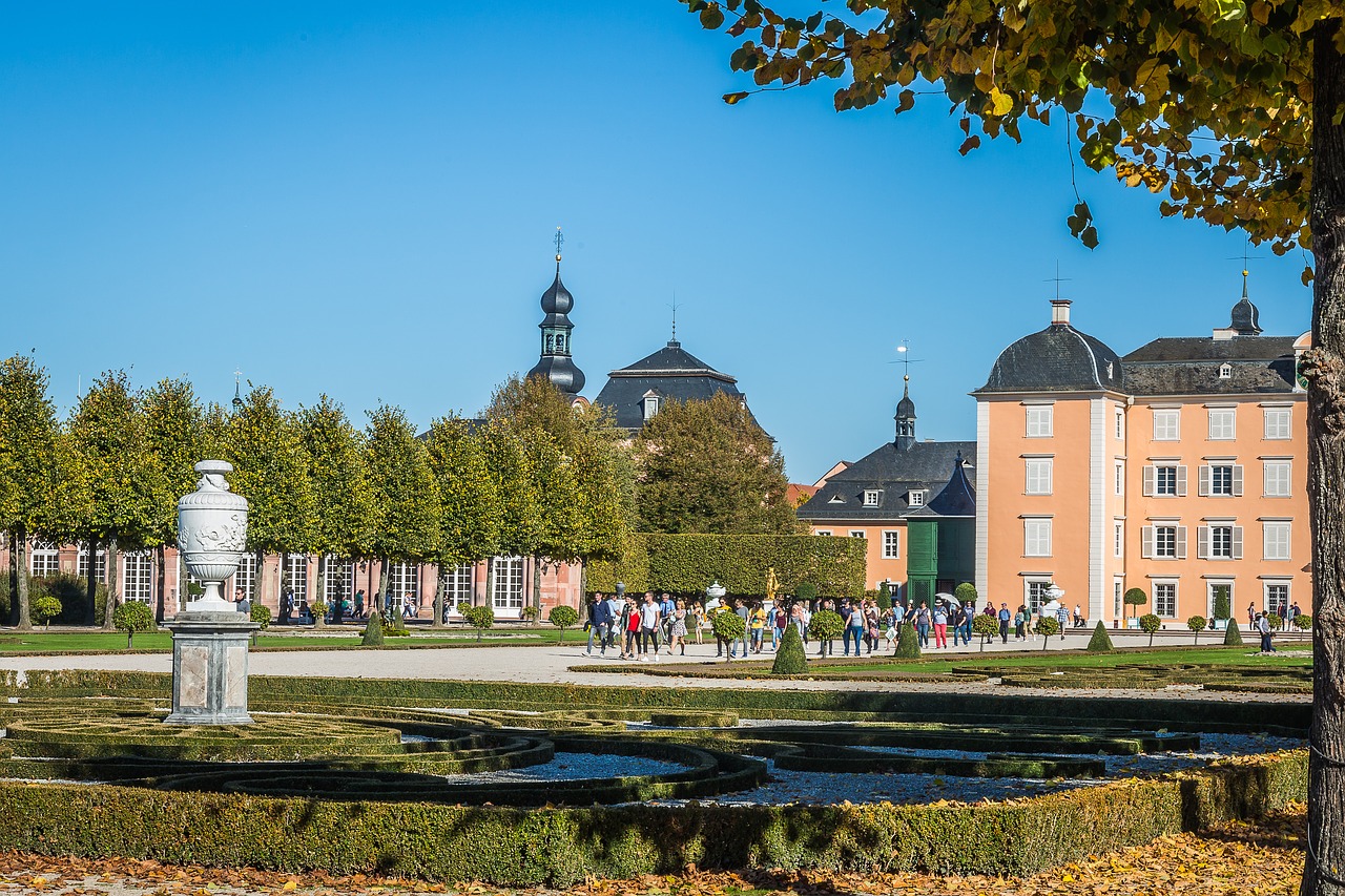 schwetzingen  castle  schlossgarten free photo