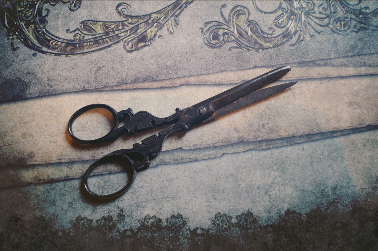 scissors old old scissors free photo