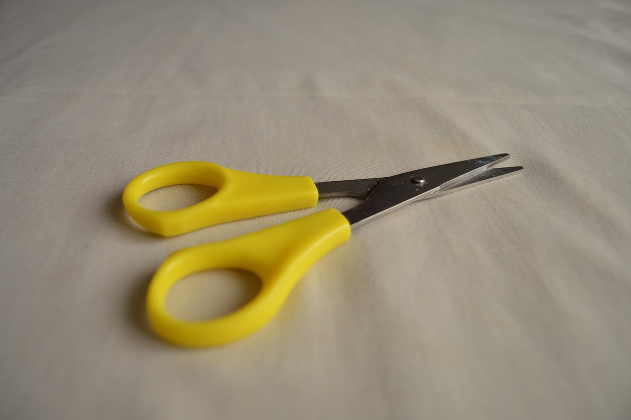 scissors yellow stationery free photo