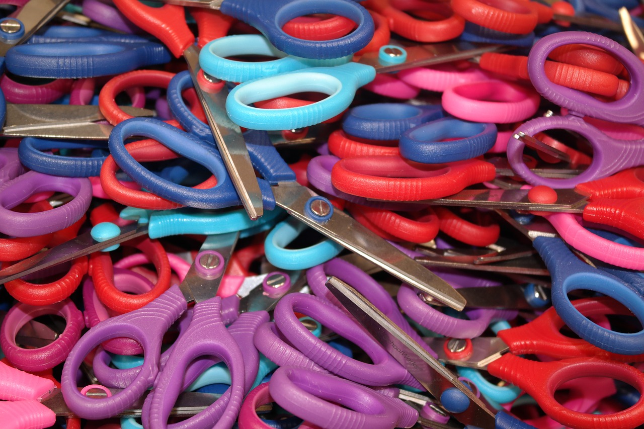scissors school accessories free photo