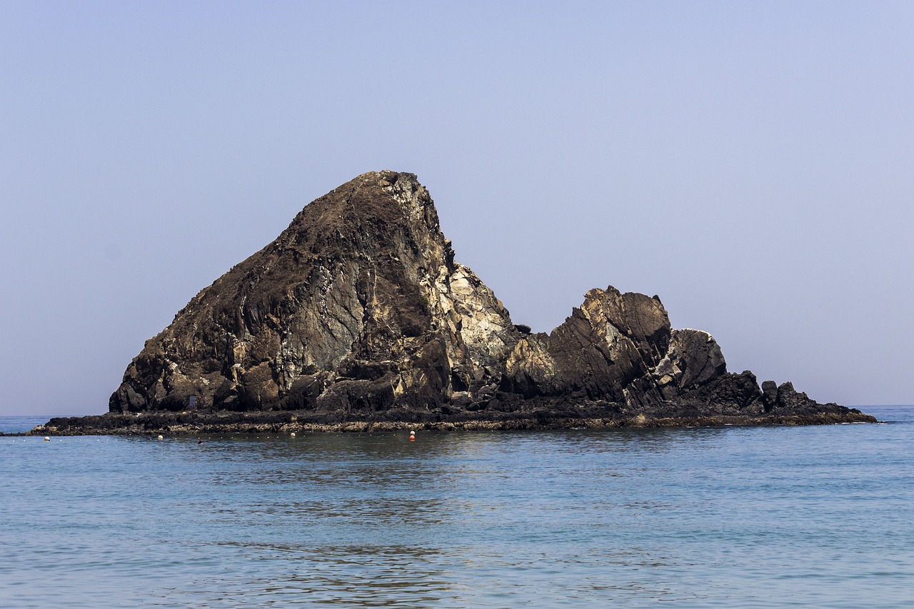 scoglio sea blue free photo