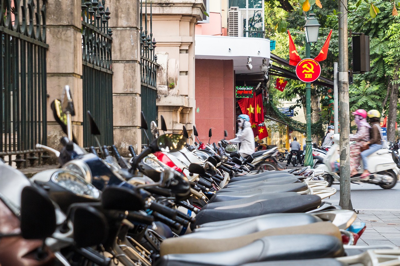 scooter traffic hanoi free photo