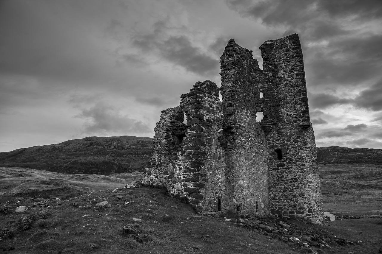 scotland castle ruin free photo