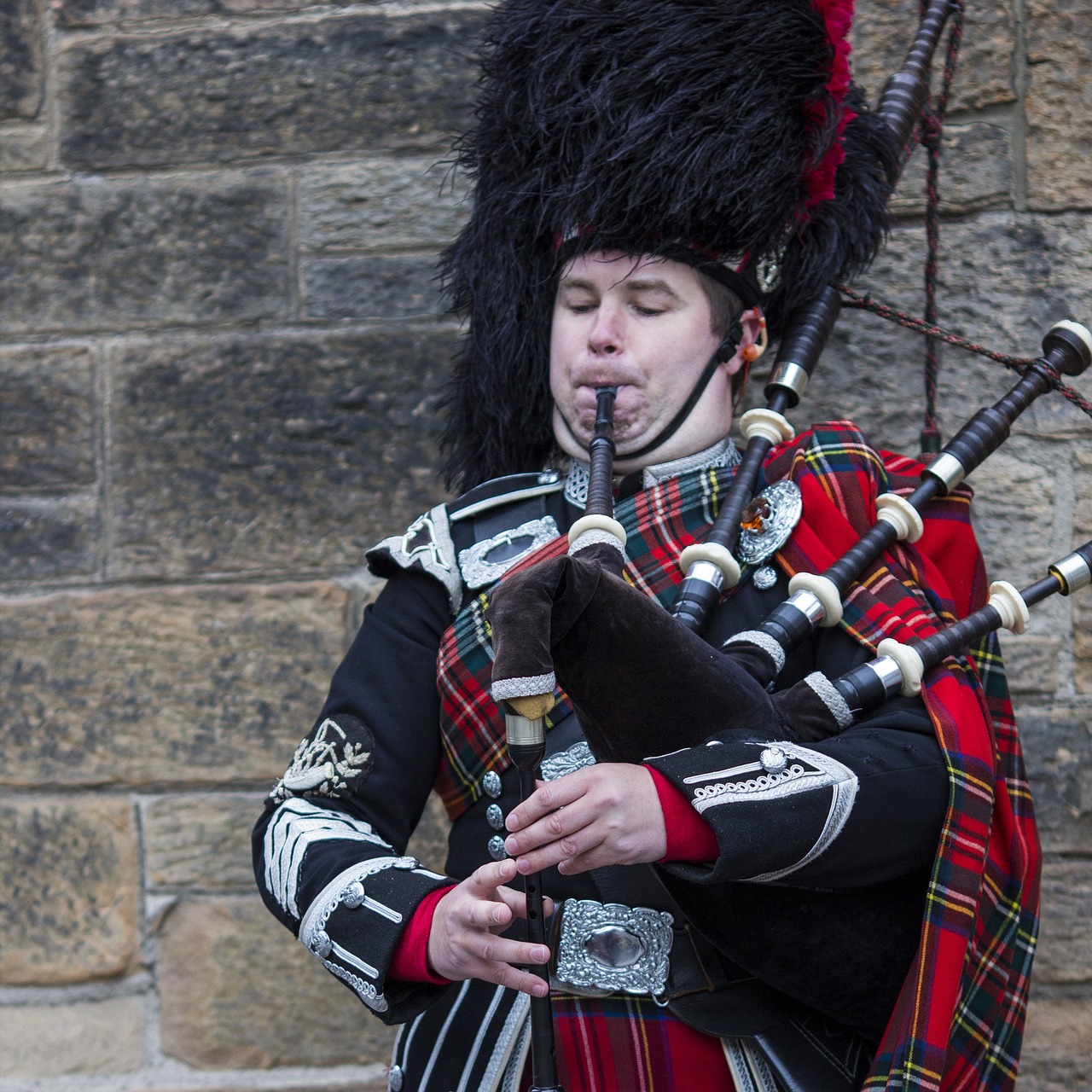 scotland bagpipes kilt free photo