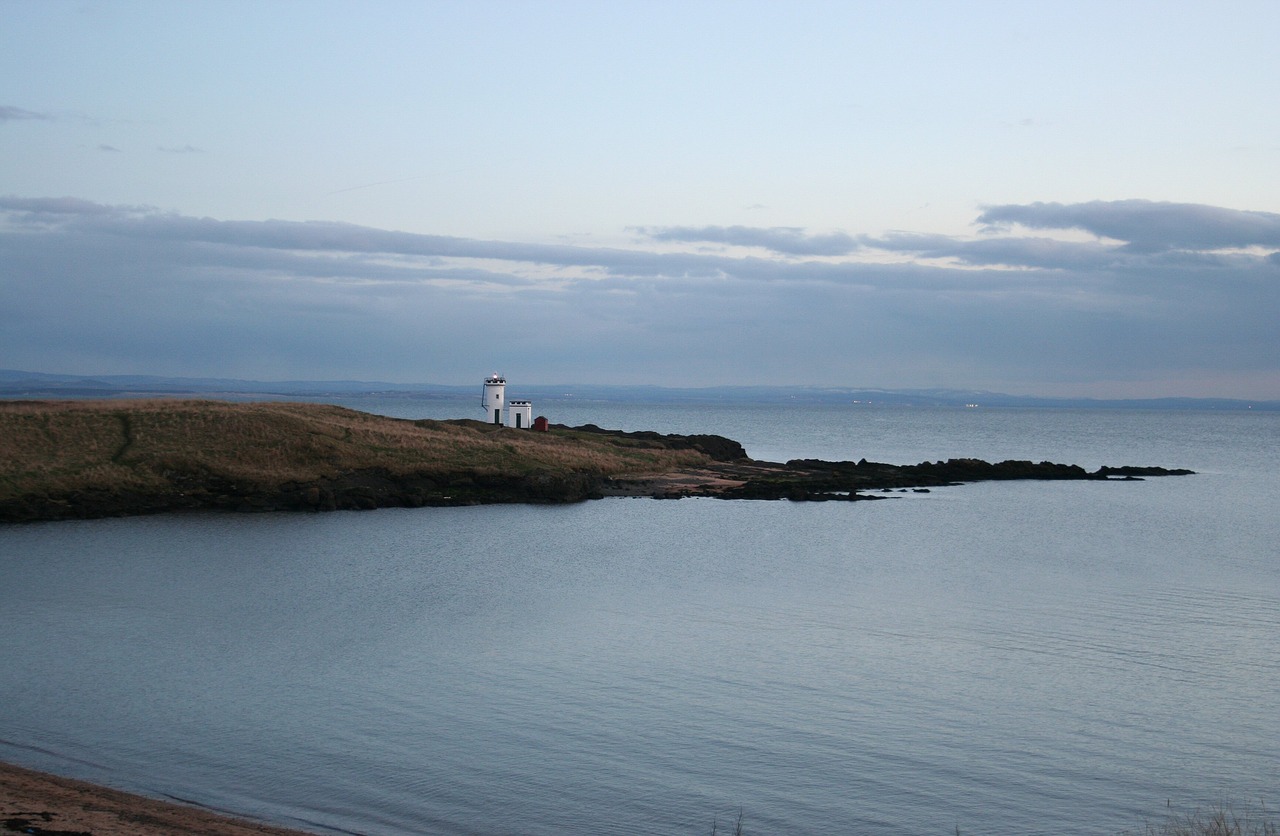 scotland lighthouse bay free photo