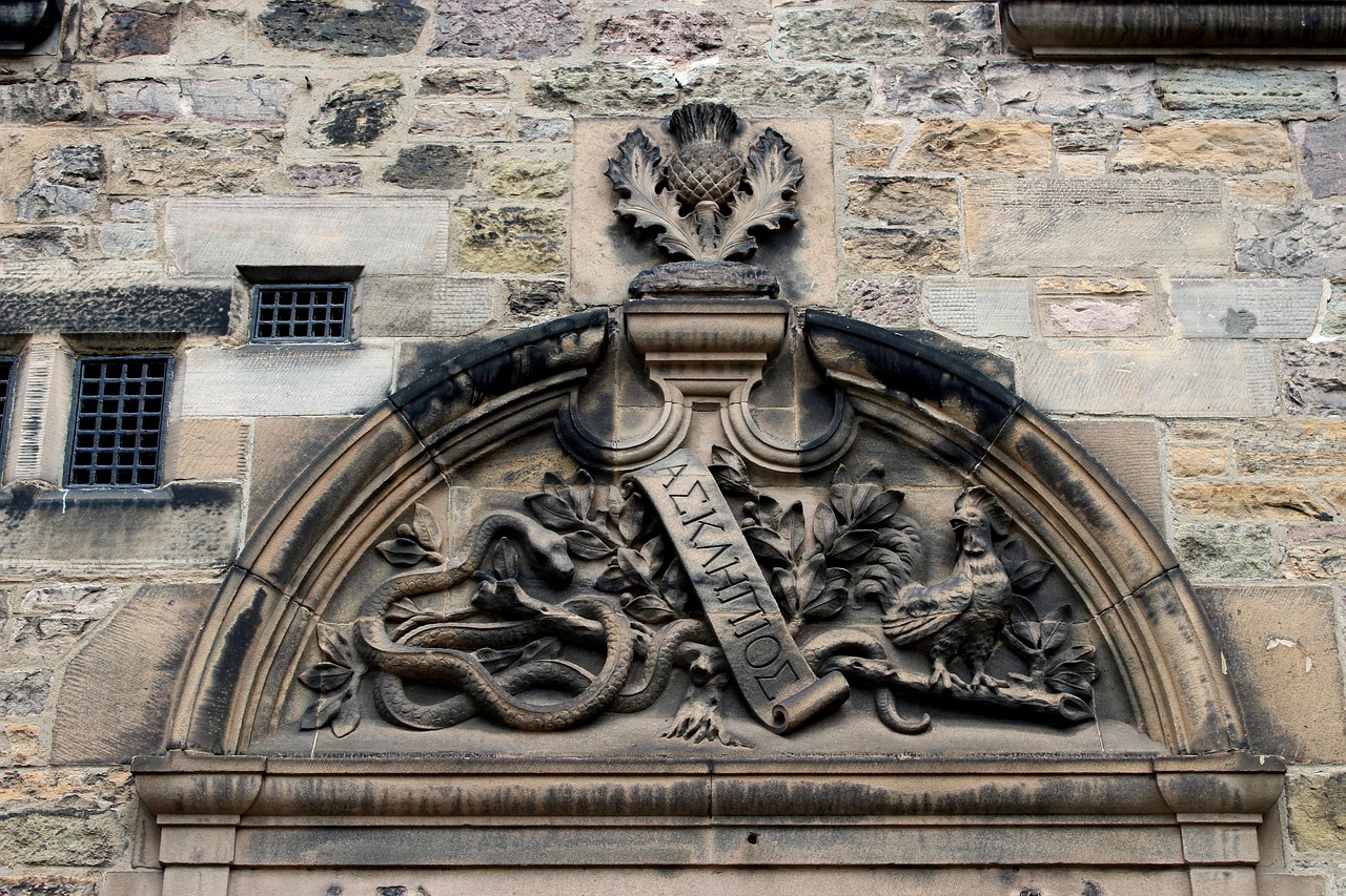 scotland coat of arms symbol free photo