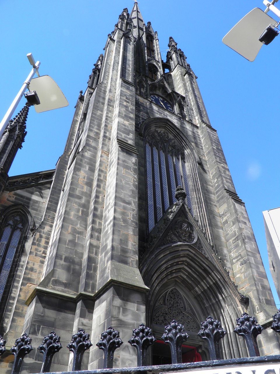 scotland cathedral perspective free photo