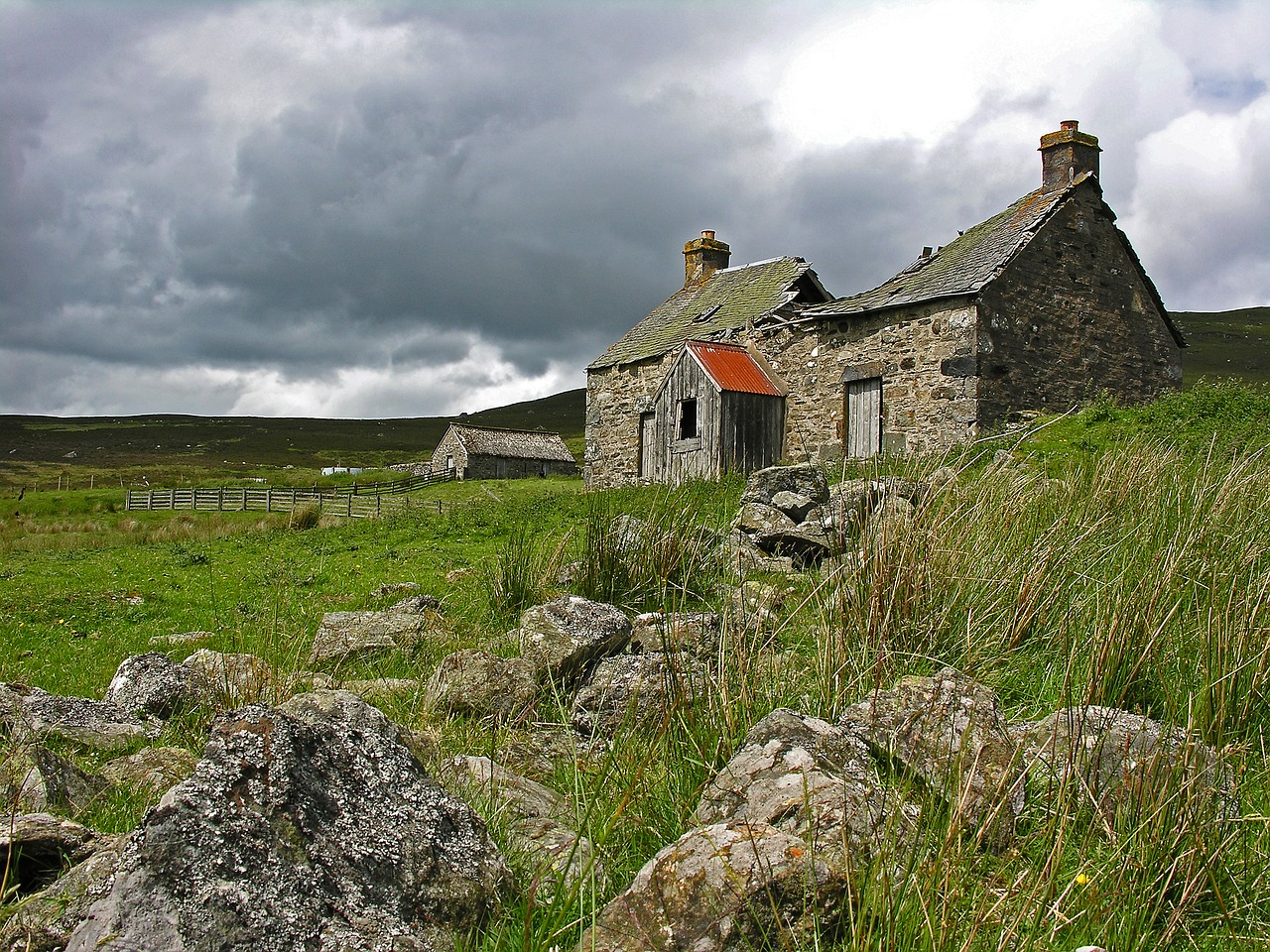 scotland cottage house free photo