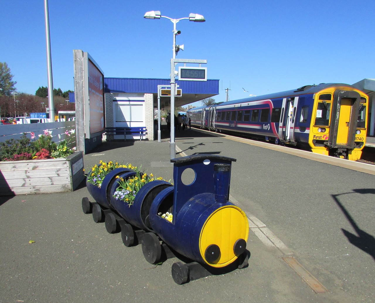 scotland kirkcaldy station free photo