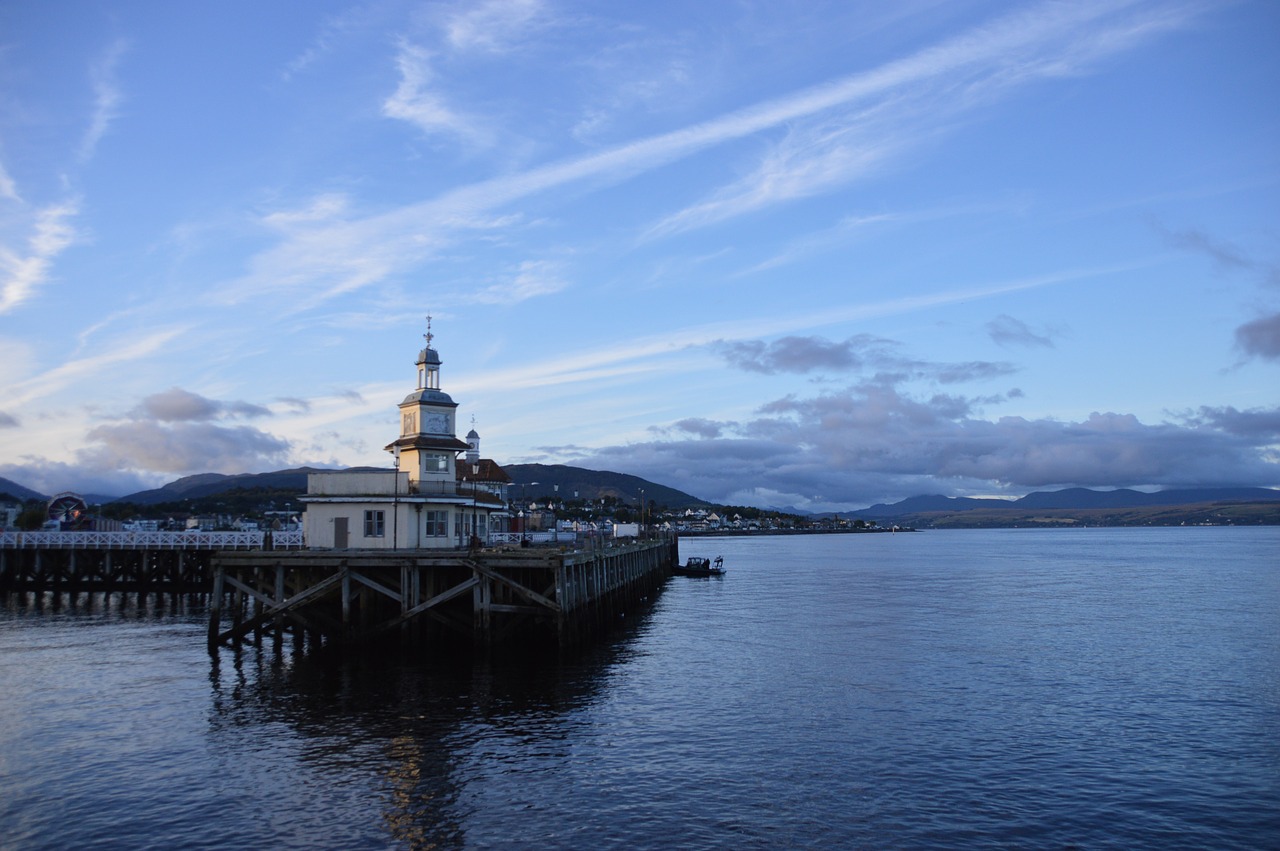 scotland  lighthouse  sea free photo