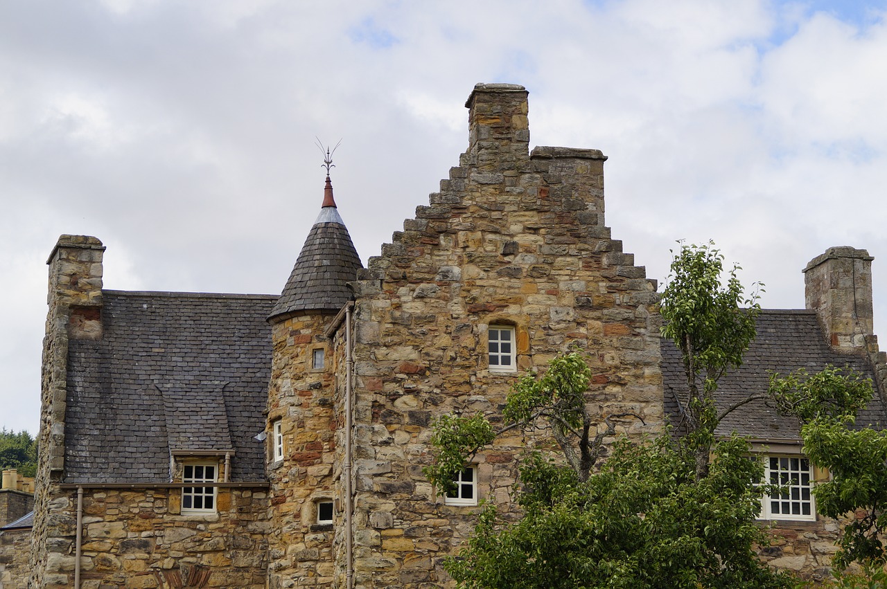 scotland  typical of the country  architecture free photo