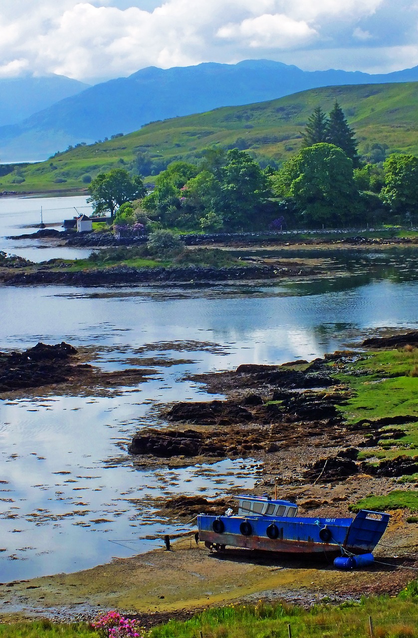 scotland  loch  wreck free photo