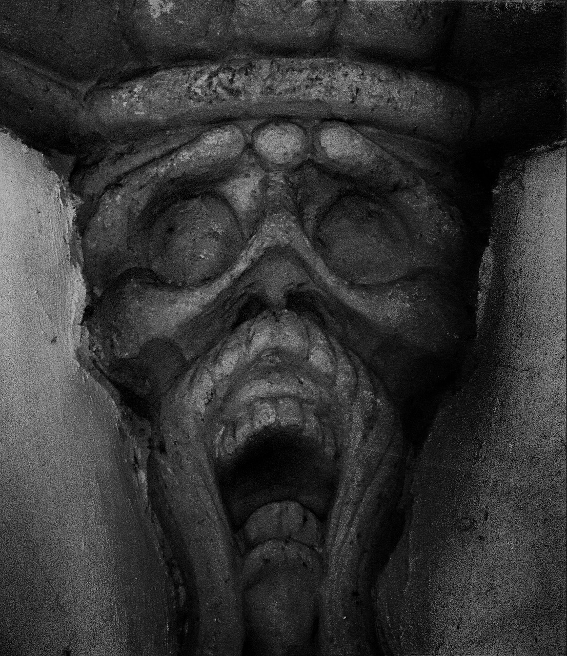 scream face distorted free photo