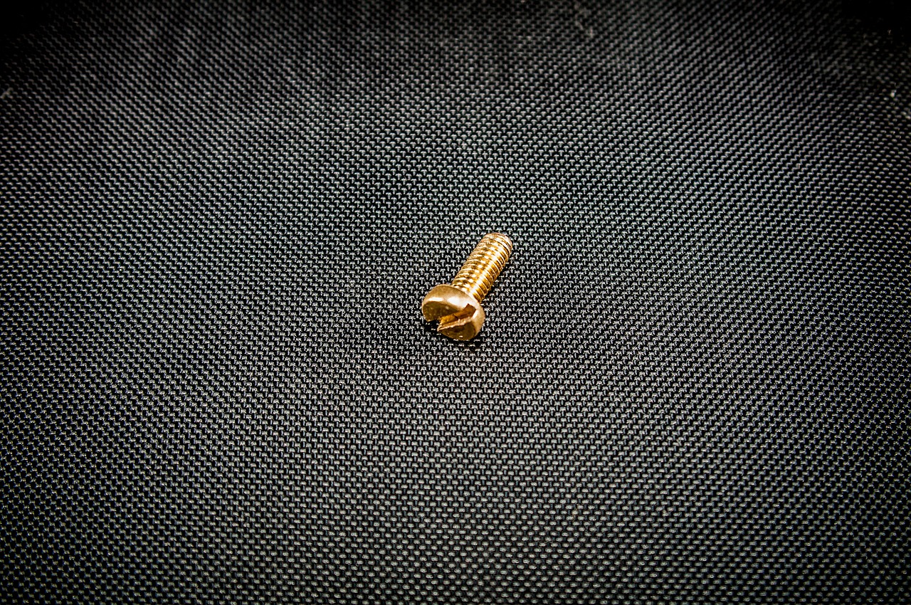 screw brass metal free photo