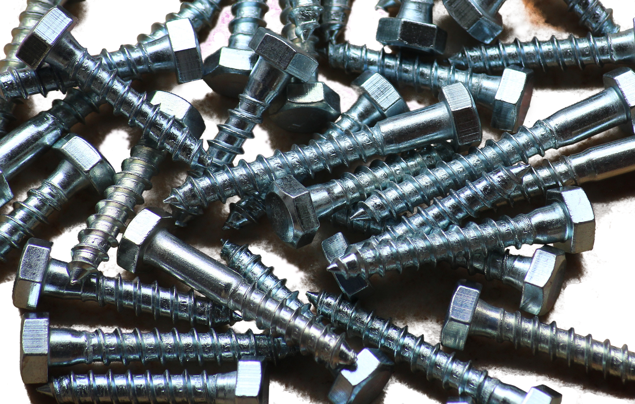 screw  wood screws  isolated free photo