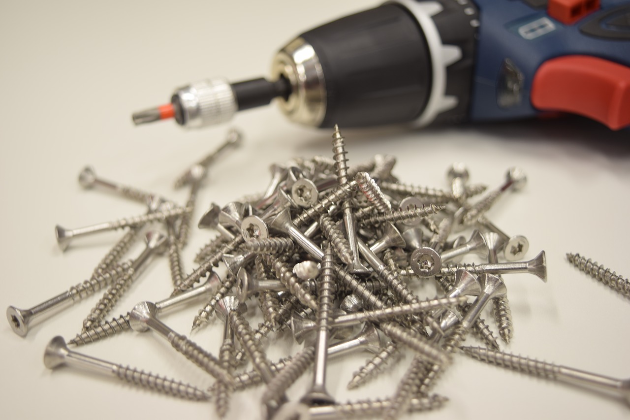 screws  electric drill  tools free photo