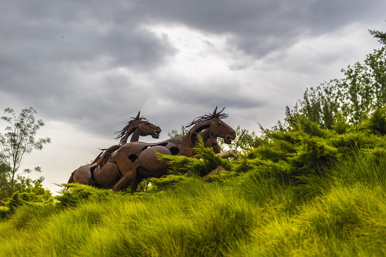 sculpture horses garden free photo