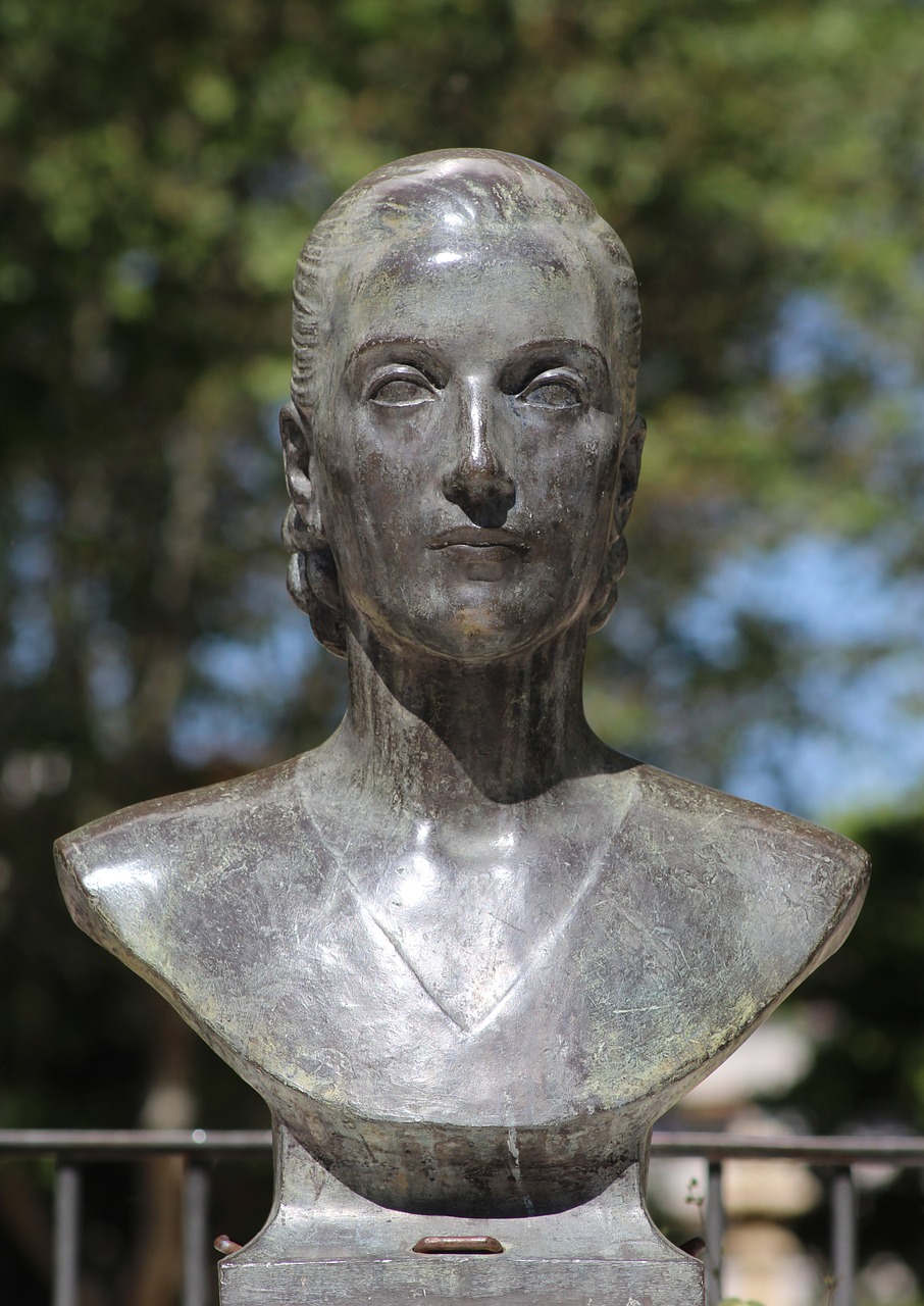 sculpture bust bronze free photo