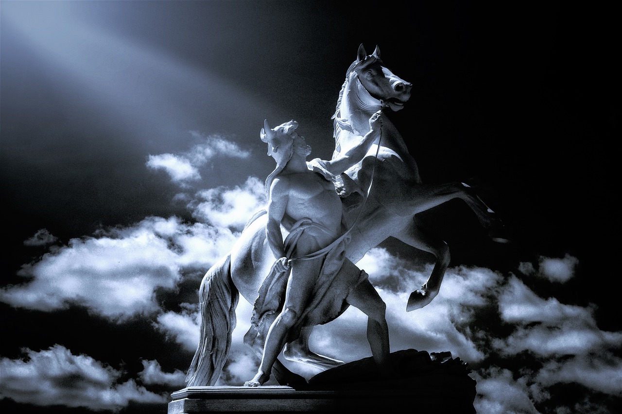sculpture monument horse free photo