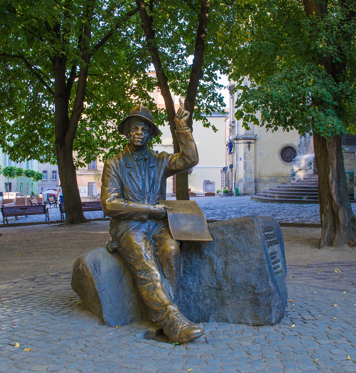 sculpture lviv ukraine free photo