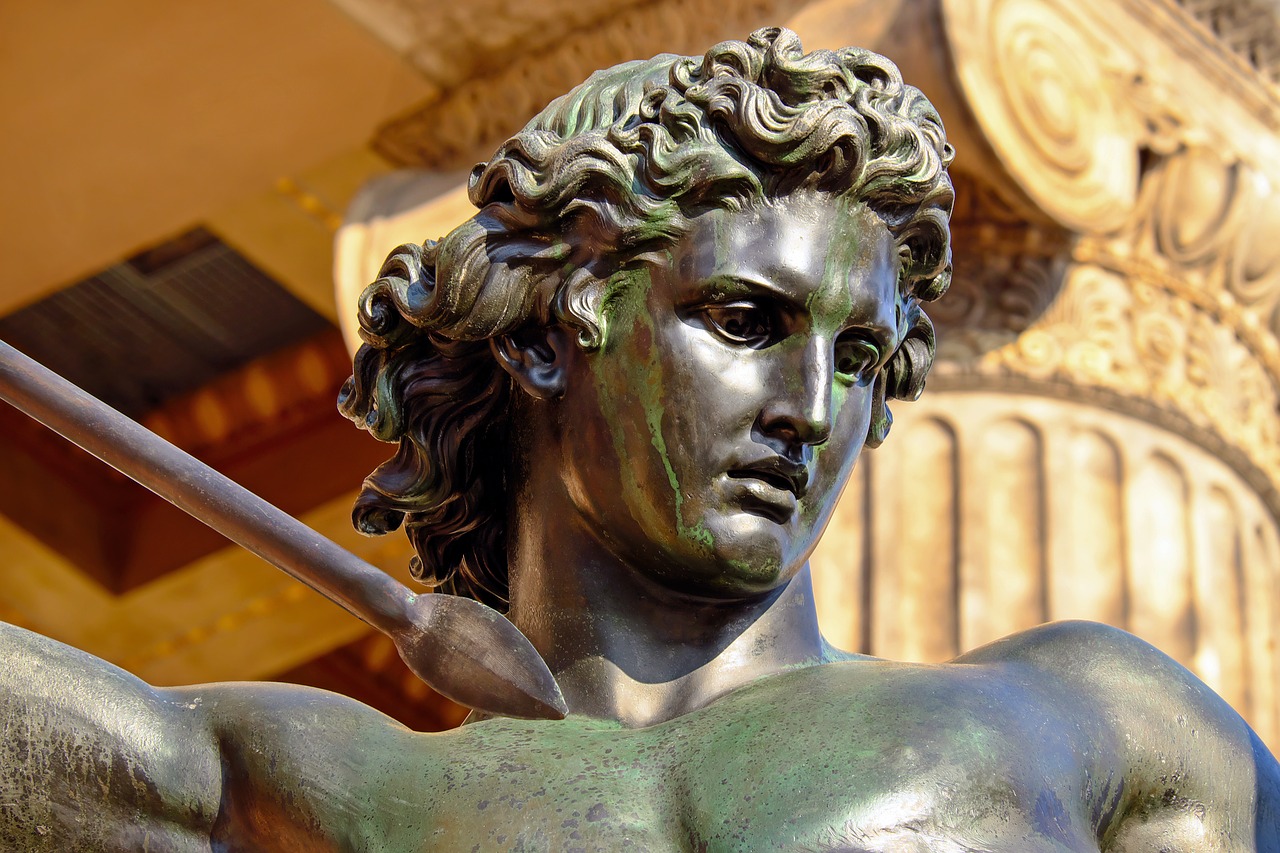 sculpture bronze man free photo