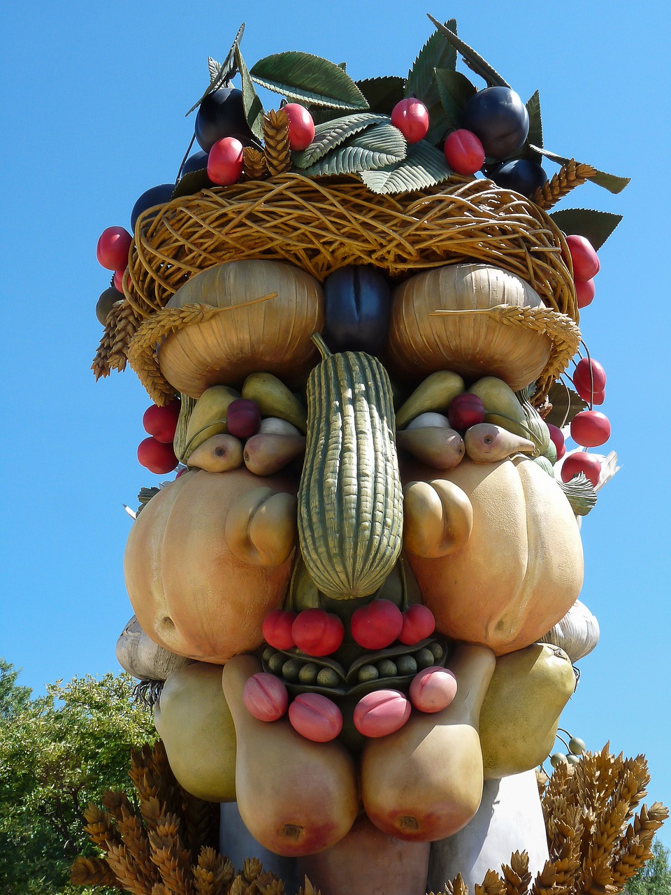 sculpture giant arcimboldo free photo