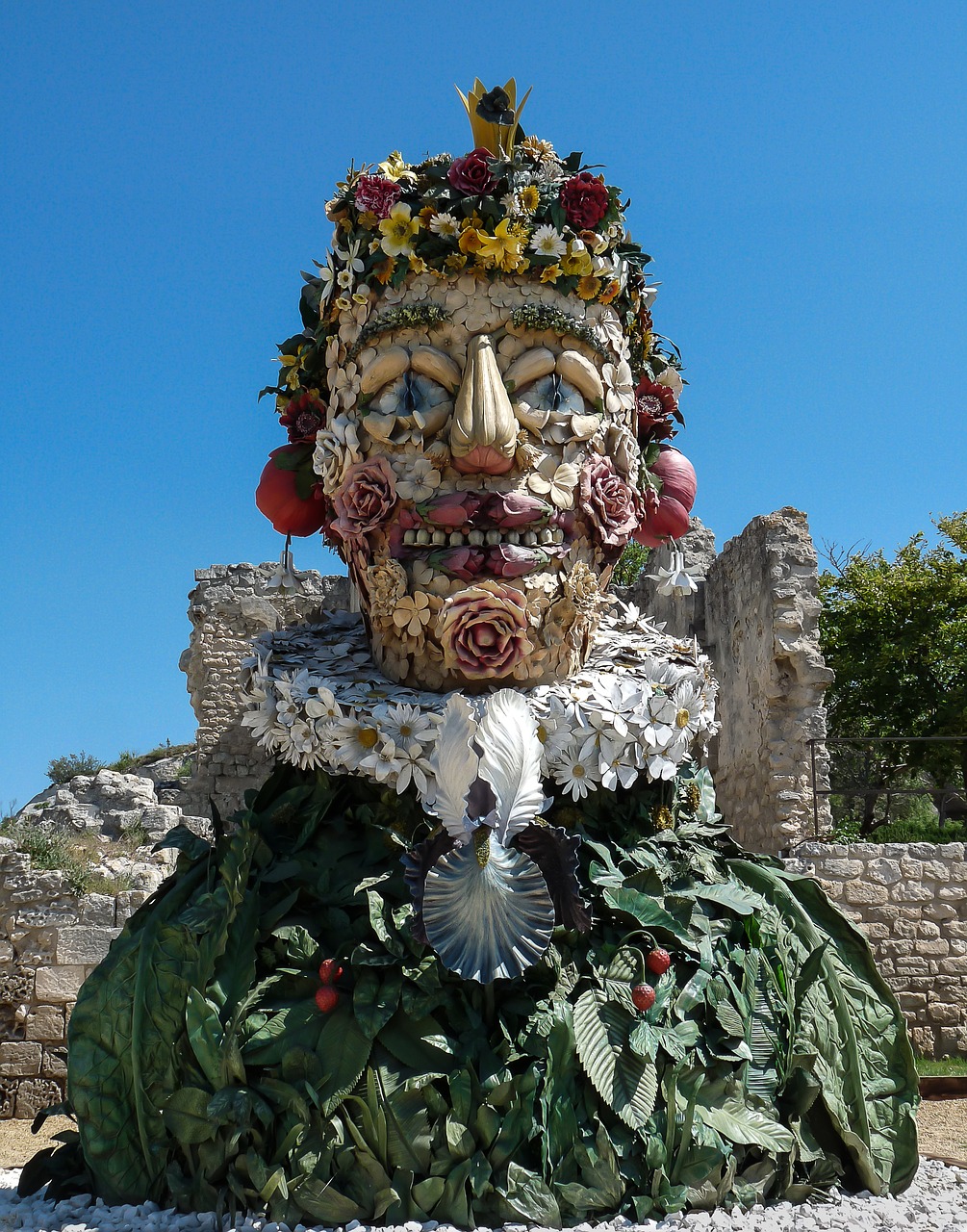 sculpture giant arcimboldo free photo