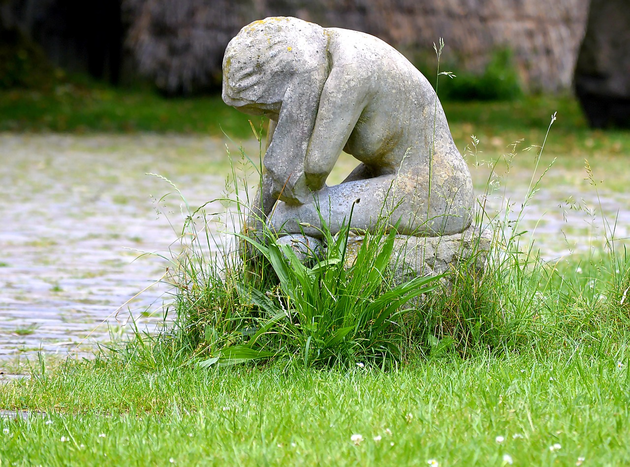 sculpture stone figure girl free photo