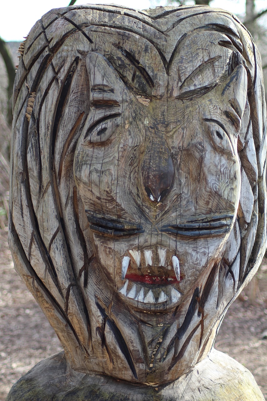 sculpture carved wood free photo