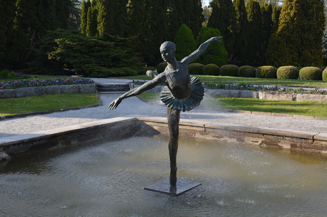 sculpture dancer fountain free photo