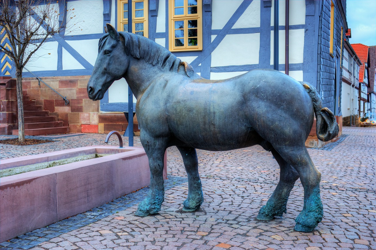 sculpture bronze horse free photo