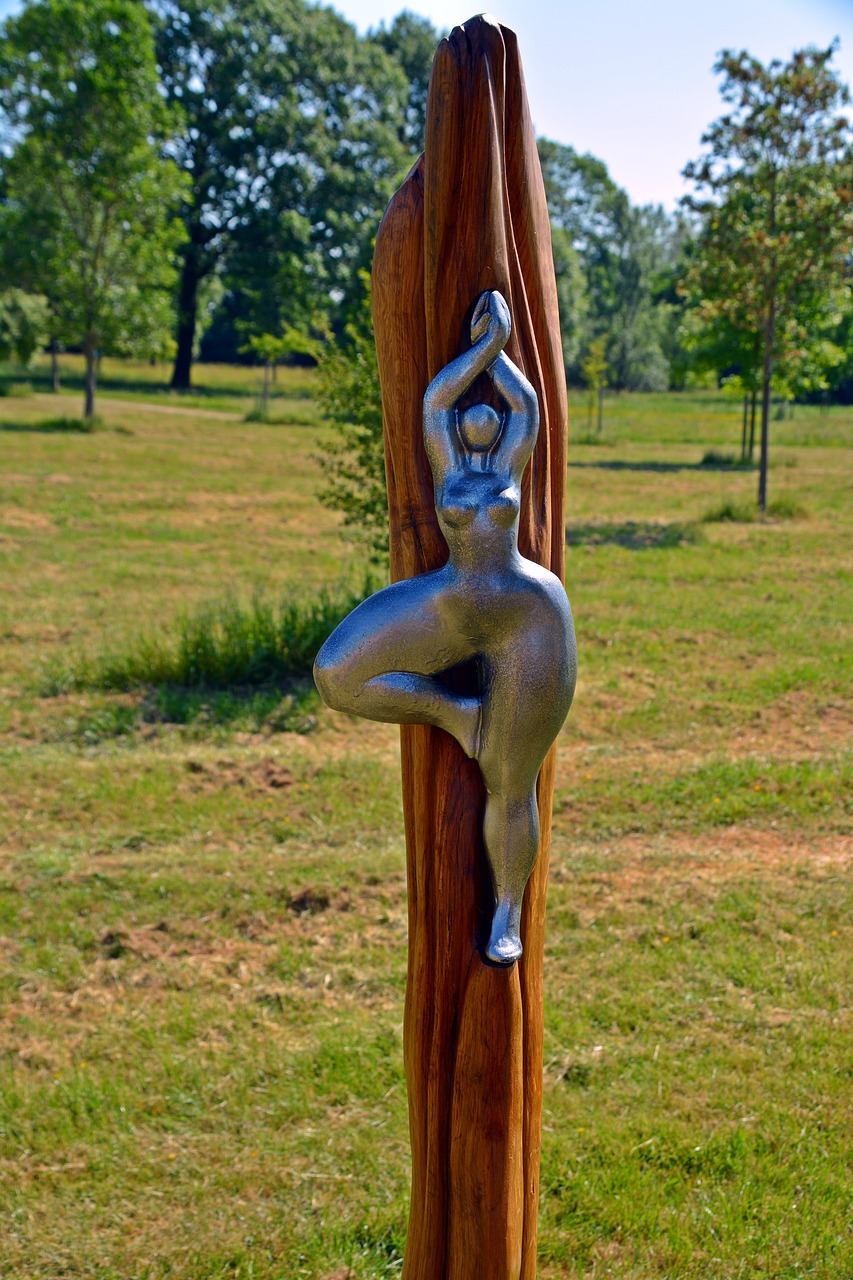 sculpture  figure  art free photo