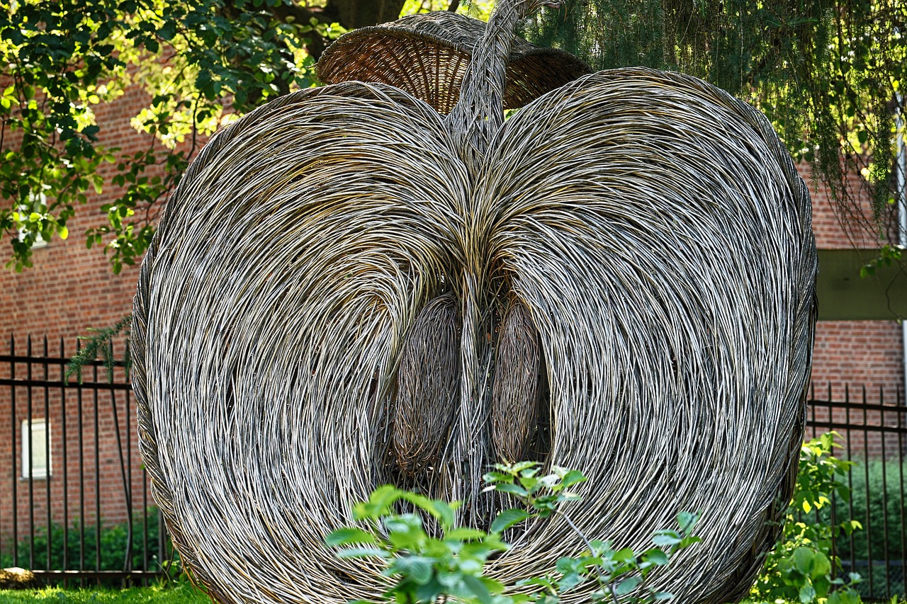 sculpture  apple  garden free photo