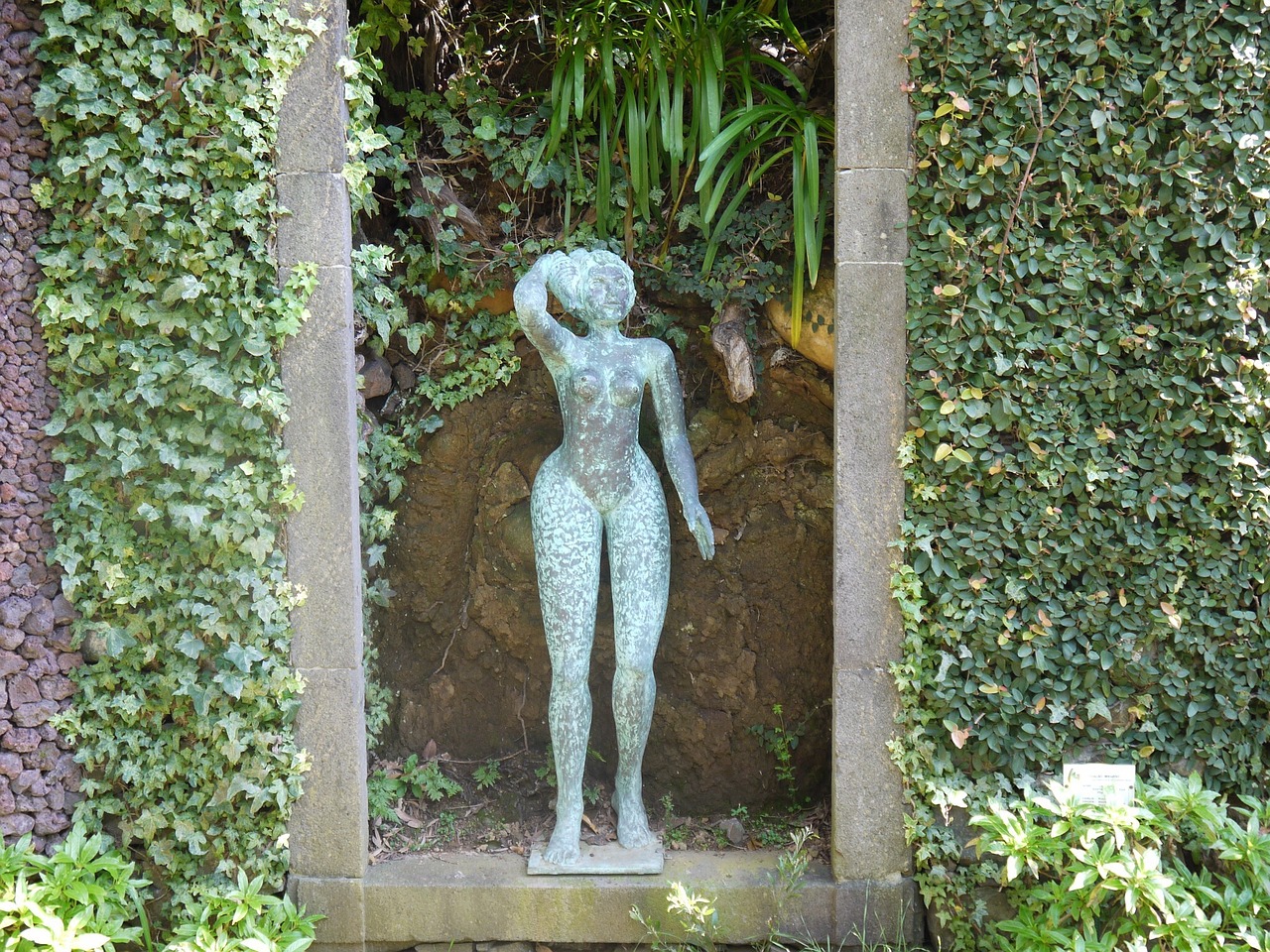 sculpture statue figure free photo