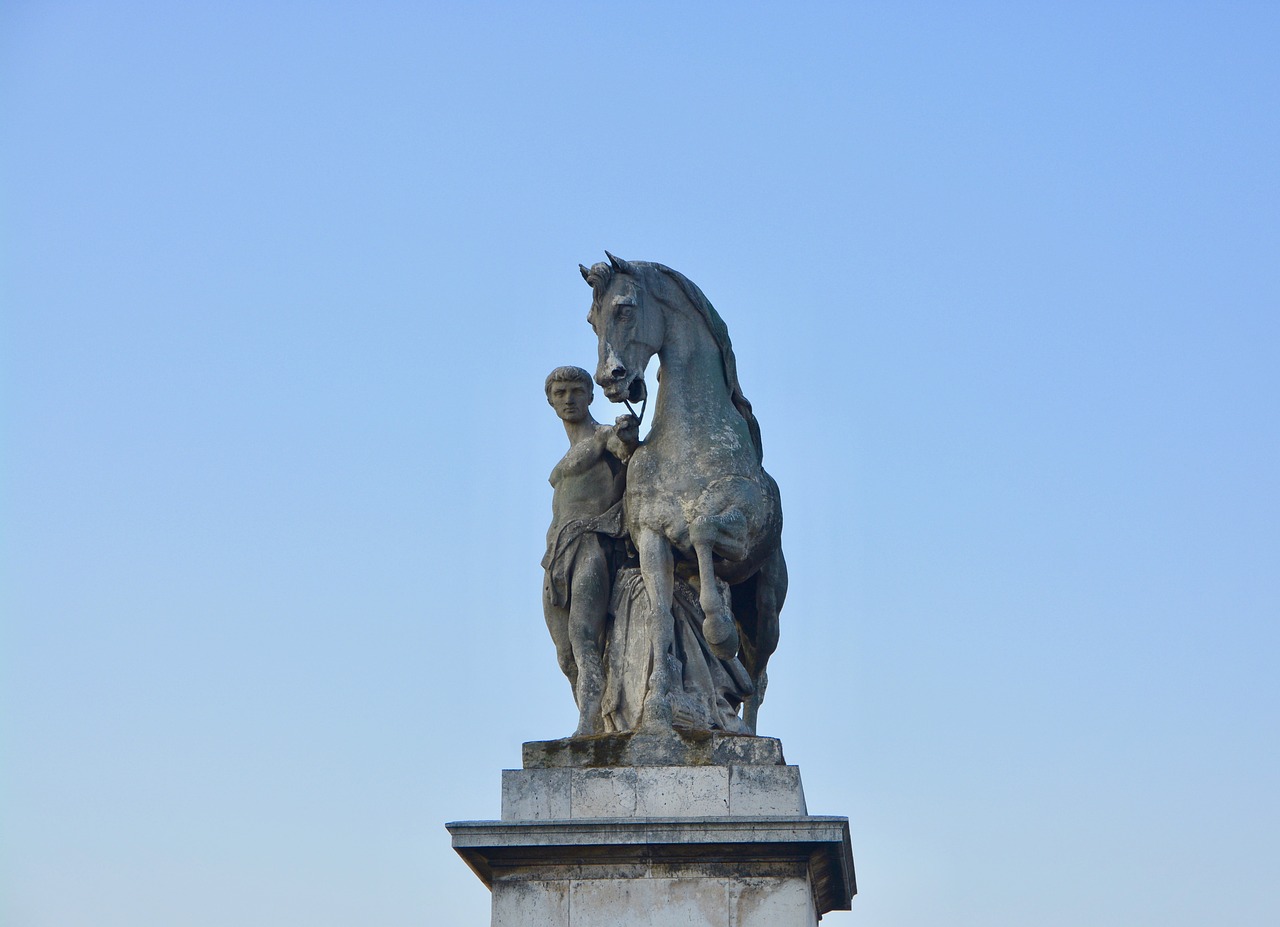 sculpture  sculpture esplanade of the trocadéro  paris france free photo