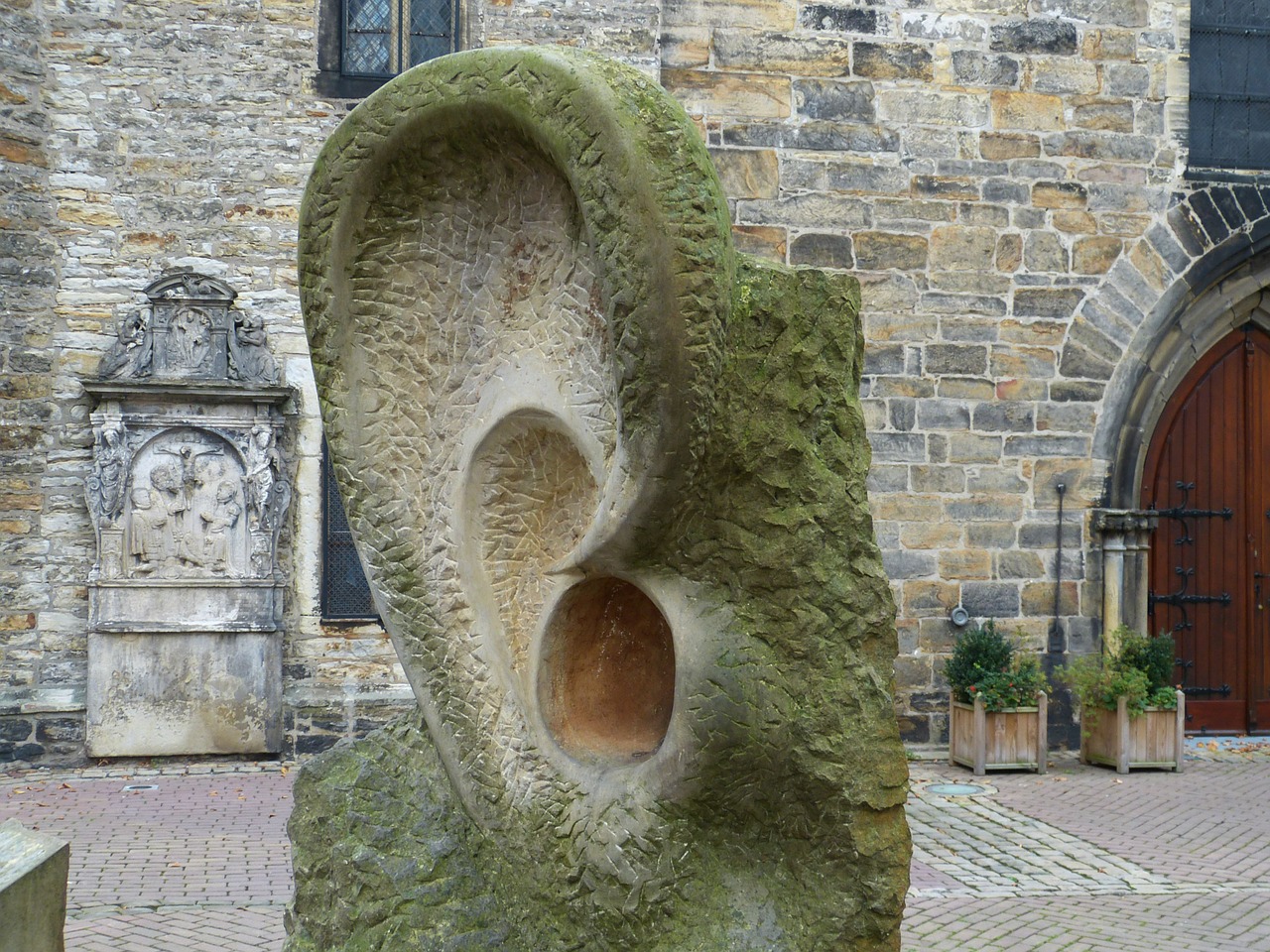 sculpture ear stadthagen free photo