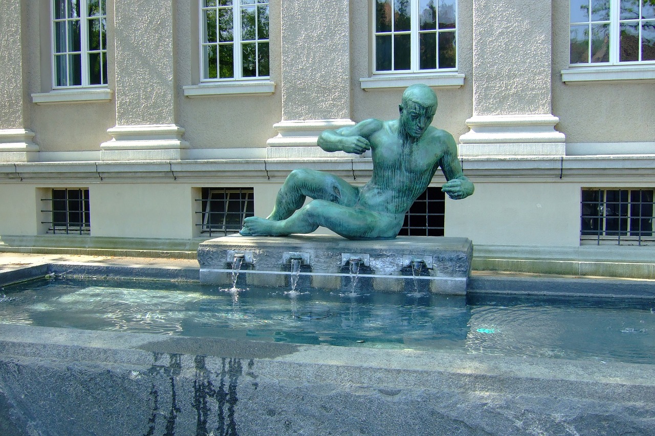 sculpture zurich fountain free photo