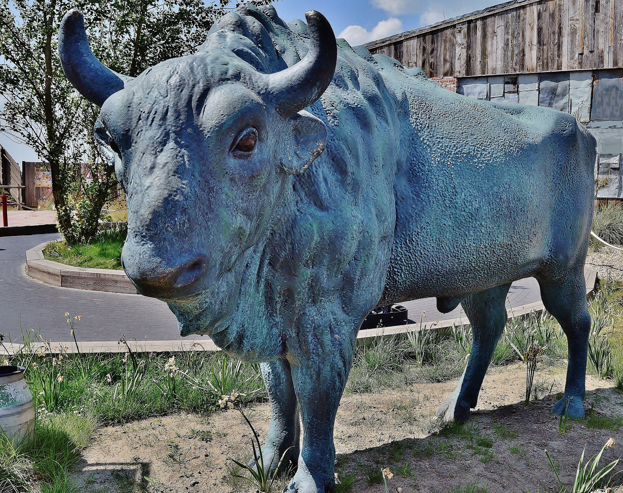 sculpture animal figure bull free photo