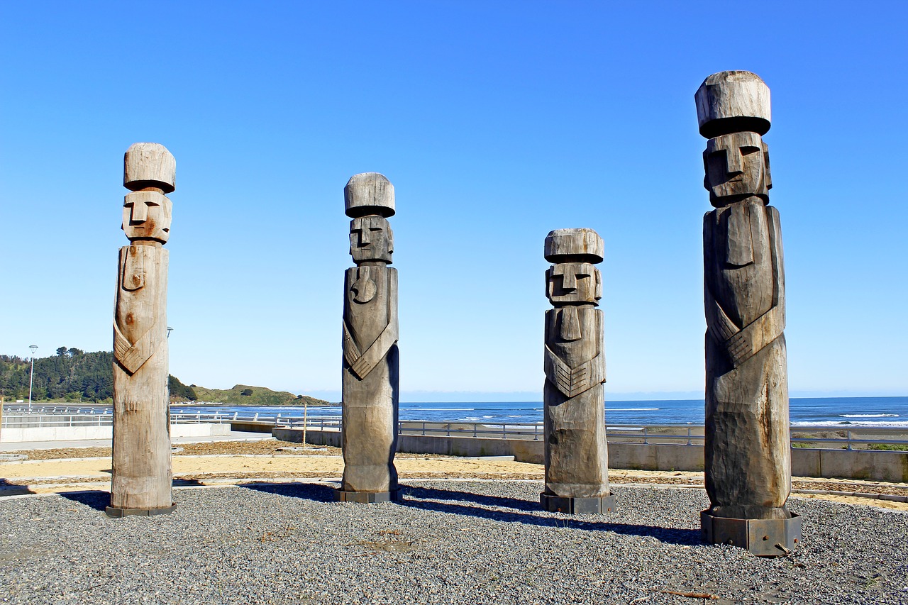 sculptures beach sand free photo