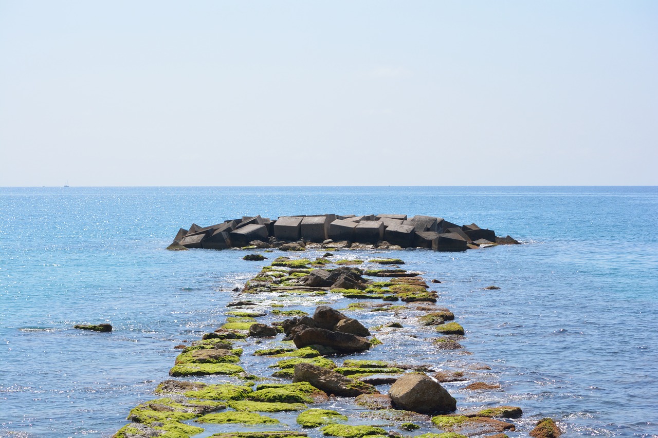 sea breakwater water free photo