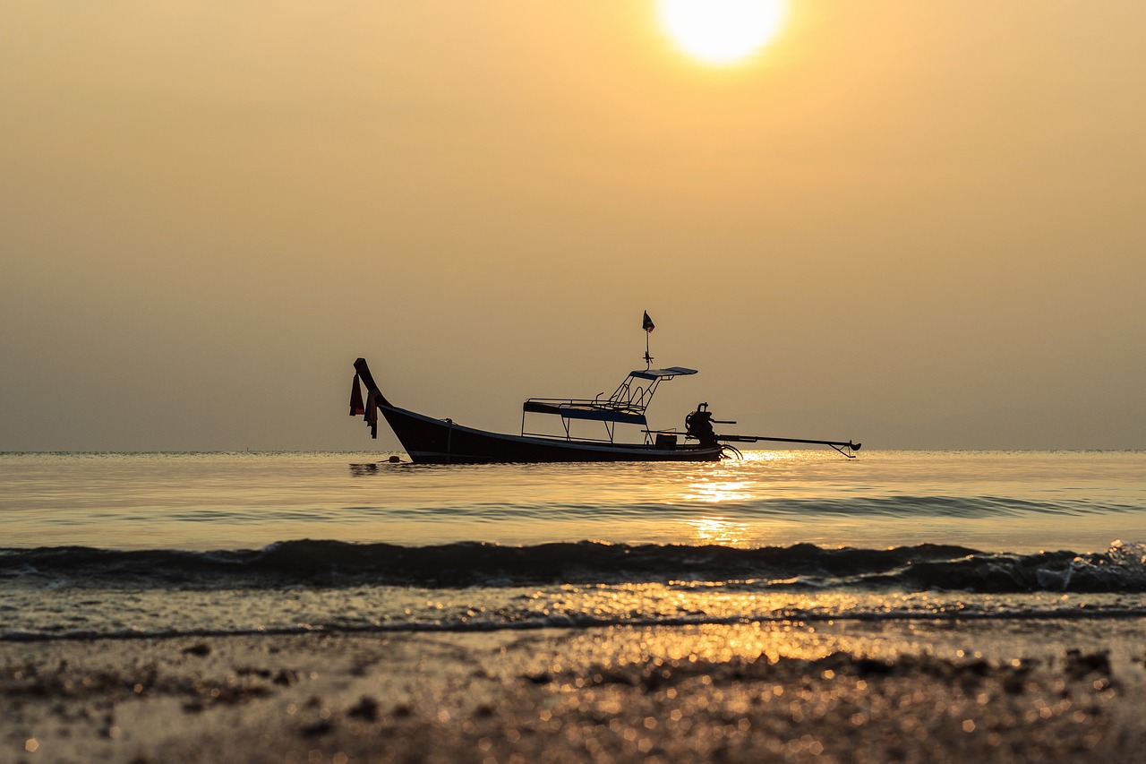 sea ship a beautiful view free photo