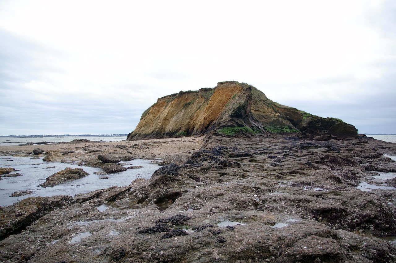 sea brittany rock free photo