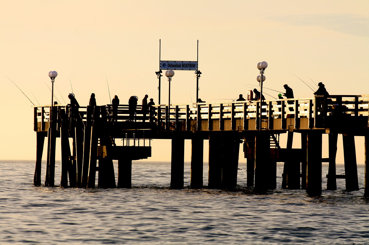 sea pier investors free photo