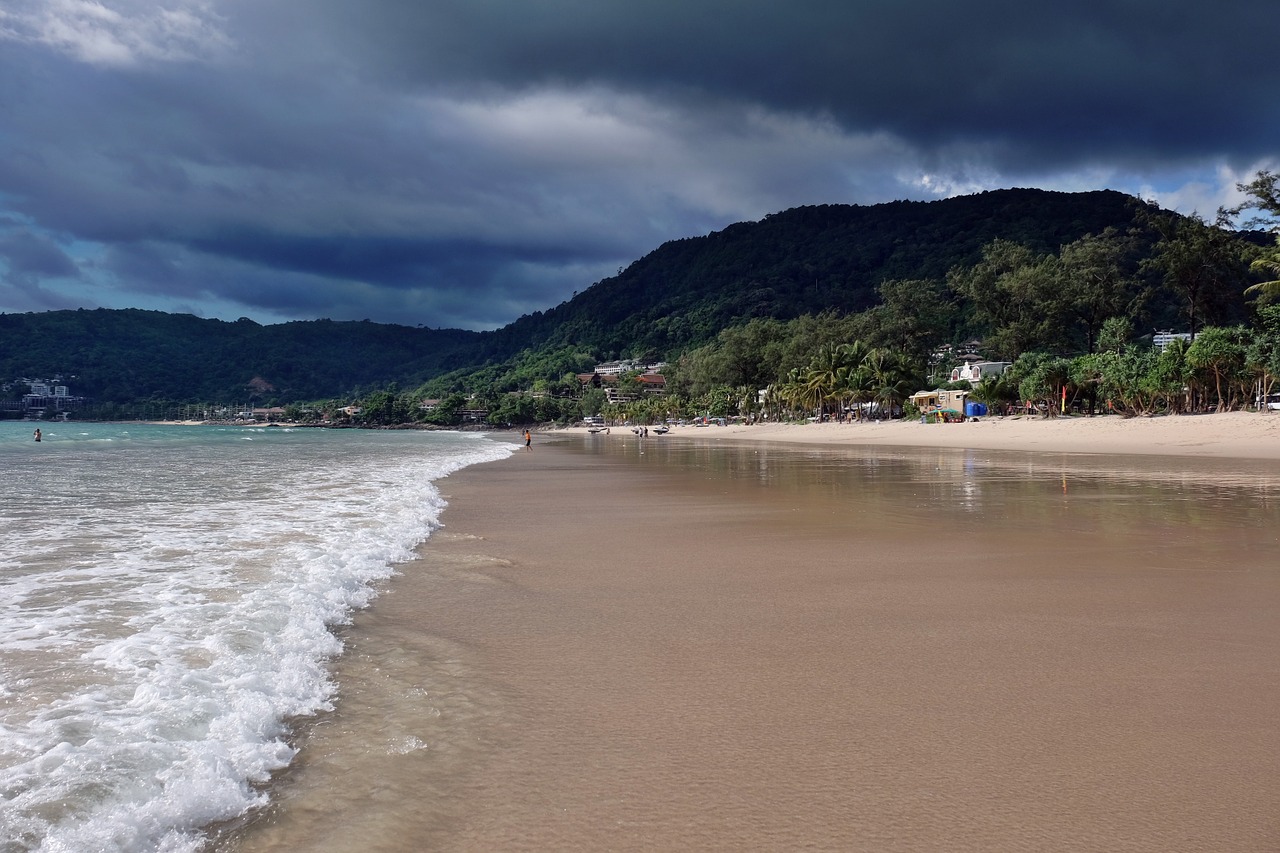 sea beach sky free photo