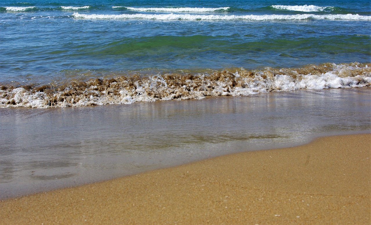 sea wave sand free photo