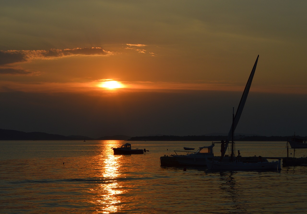 sea sunset sailing boat free photo