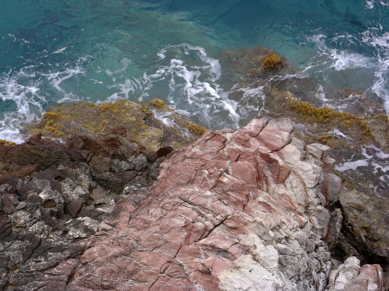 sea rock stones free photo